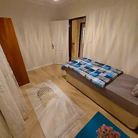 B.a.a Sabiha Goekcen 5*